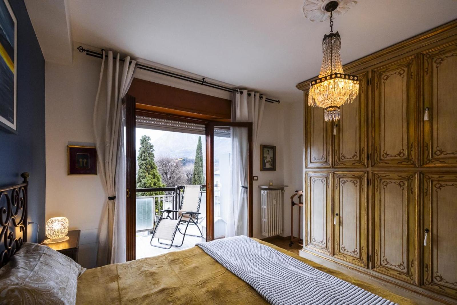 Big Deluxe Apts Italian Style Lake&Terrace Apartment Lecco Luaran gambar